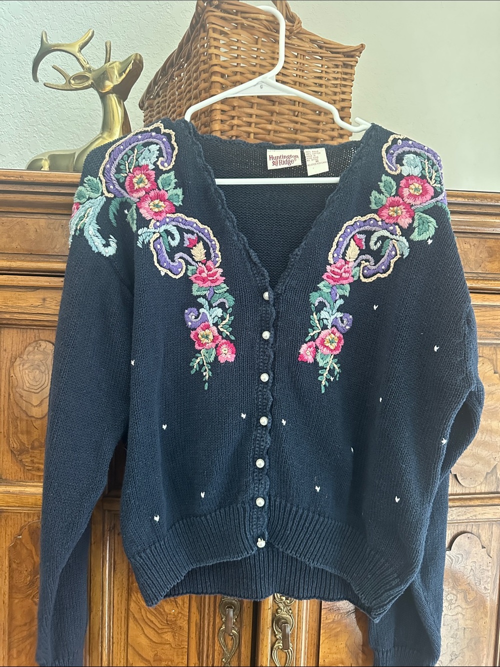 Vintage Huntington Ridge Embroidered Navy V-Neck Cardigan with Floral Detail
